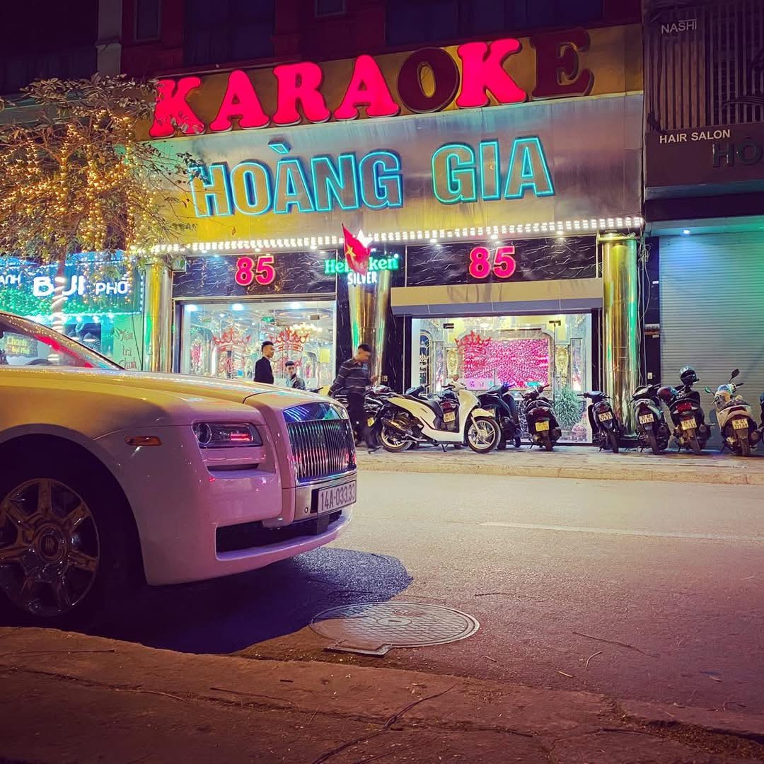 Karaoke Hoàng Gia